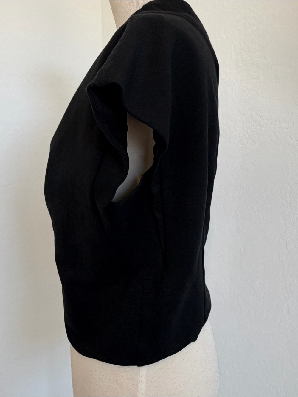 Express Black One Shoulder Crop Top - Picture 4 of 7
